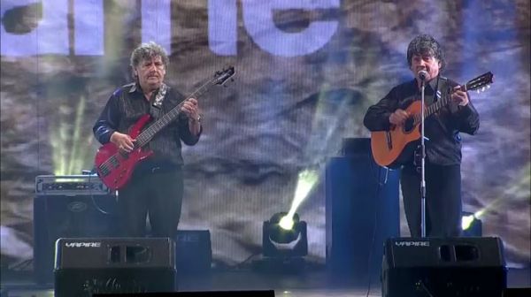 Los Hermanos Velazquez | 26.01