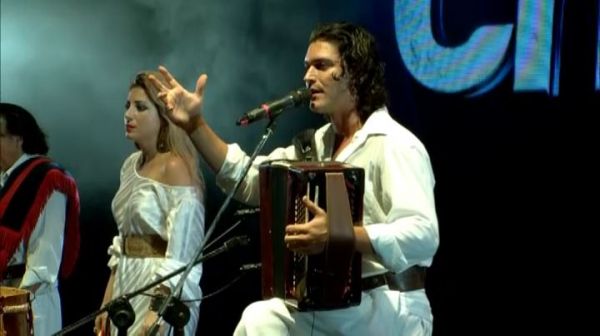 PEDRO ORTACA Y FLIA | 18.01